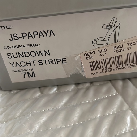 Jessica Simpson - Picture 4 of 4